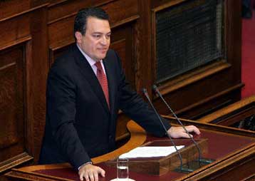 Λύση για κατοχύρωση επαγγελματικών δικαιωμάτων εντός του 2008 υπόσχεται το υπ.Παιδείας