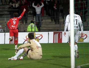 Ήττα της Μπορντό είχε το… πασχαλιάτικο αυγό της Λιόν