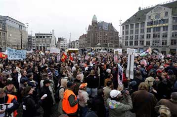 «Λουκέτο» στο δικτυακό τόπο που θα πρόβαλε ολλανδική ταινία κατά του Ισλάμ