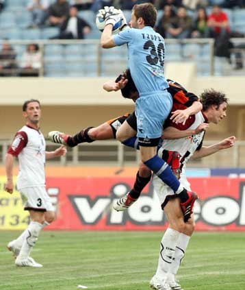 «Μπαλωθιές» παραμονής στο Παγκρήτιο