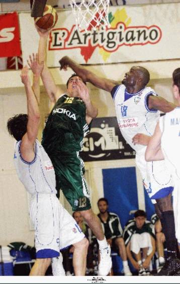 Επέστρεψε ο Τσαρτσαρής, κέρδισε ο Παναθηναϊκός