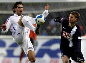 Η Σάλκε «έπιασε» Μπάγερ και Βέρντερ, που ακολουθεί καθοδική πορεία