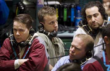 Στα 100 δολάρια υποχωρούν οι τιμές του πετρελαίου