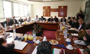 Συνάντηση ΓΣΕΕ – εργοδοτών την Τετάρτη για τη νέα εθνική συλλογική σύμβαση