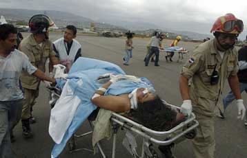 Τουλάχιστον 28 νεκροί από πτώση λεωφορείου σε χαράδρα στην Ονδούρα