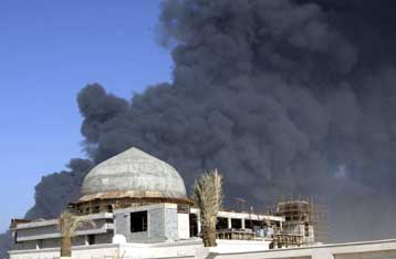 Αλλεπάλληλες εκρήξεις σε αποθήκη πυροτεχνημάτων του Ντουμπάι