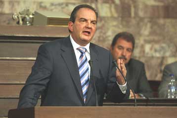 Επίθεση Καραμανλή στην Αντιπολίτευση και μήνυμα για συνέχιση των αλλαγών