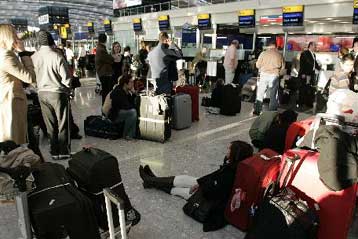 Χάος από τεχνικά προβλήματα στο νεότευκτο τερματικό σταθμό του Χίθροου