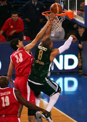 Επιστροφή στο πρωτάθλημα με… μικρομεσαία ντέρμπι