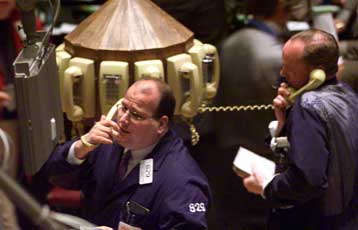 Πτώση σε Γουόλ Στριτ και Ευρώπη στο κλείσιμο της εβδομάδας