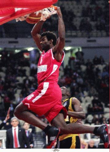 Επίδειξη ισχύος του Ολυμπιακού επί της ΑΕΚ πριν το ματς με την ΤΣΣΚΑ