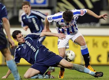 Νίκη του Αγιαξ με 4-2 και «λευκή» ισοπαλίας της Αϊντχόφεν