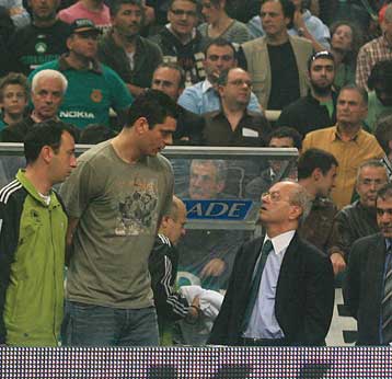 Ο Τσαρτσαρής θα συνεχίσει να είναι μαζί μας, ξεκαθάρισε ο Θ. Γιαννακόπουλος