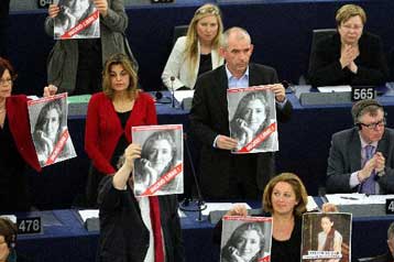 Αγωνία για την απάντηση των FARC στην πρόταση της Κολομβίας για την Μπετανκούρ