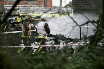 Πτώση ιδιωτικού αεροσκάφους με πέντε νεκρούς έξω από το Λονδίνο