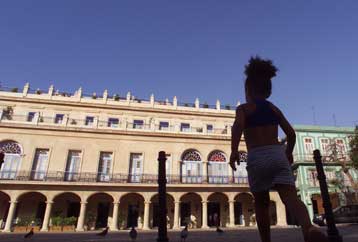 «Ανοίγουν» για τους Κουβανούς τα ξενοδοχεία που προορίζονταν για ξένους τουρίστες