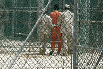 Απαγγέλθηκαν κατηγορίες σε ύποπτο για την επίθεση στην πρεσβεία των ΗΠΑ στην Τανζανία