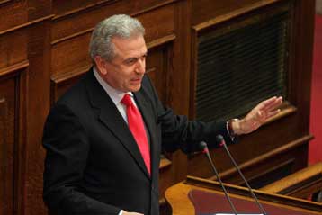 Το εθνικό σχέδιο δράσης κατά των ναρκωτικών παρουσίασε ο Δ.Αβραμόπουλος