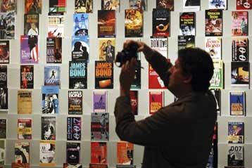 Έκθεση αφιερωμένη στον Ίαν Φλέμινγκ και τον Τζέιμς Μποντ στο Λονδίνο