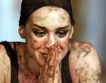 Σε Στεφανία Γουλιώτη και Θανάση Αλευρά τα βραβεία «Μ.Μερκούρη» και «Χορν»