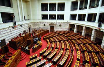 Συζήτηση στη Βουλή επί της πρότασης για δημοψήφισμα στο Ασφαλιστικό