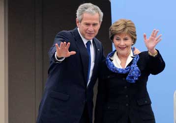 Στηρίζει ο Μπους την ένταξη Ουκρανίας και Γεωργίας στο ΝΑΤΟ – Προειδοποιεί η Ρωσία