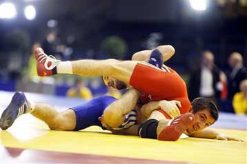 Μέτριες εμφανίσεις στην πρεμιέρα του Ευρωπαϊκού ελευθέρας πάλης στο Τάμπερε