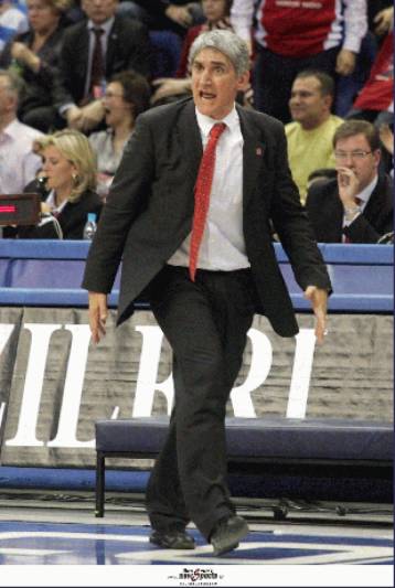 Ο Γιαννάκης δεν πετάει στα… σύννεφα και περιμένει τον κόσμο στο ΣΕΦ