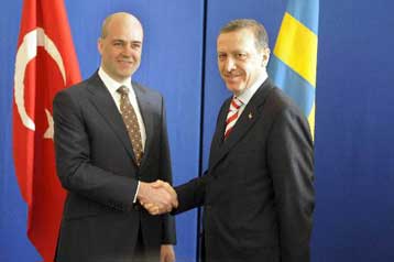 Τίποτα λιγότερο από πλήρη ένταξη στην ΕΕ, επαναλαμβάνει ο Ερντογάν