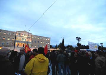 Καταψηφίστηκε η πρόταση για το δημοψήφισμα επί του ασφαλιστικού