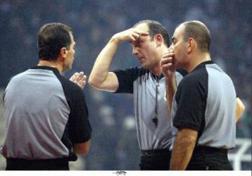 Ολυμπιακός και Παναθηναϊκός ζητούν την εξαίρεση τεσσάρων διαιτητών