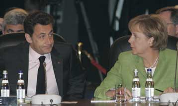 Μέσα στο 2008 η απόφαση της Γαλλίας για επιστροφή στο στρατιωτικό σκέλος του ΝΑΤΟ