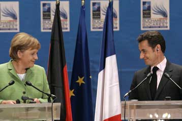 ΝΑΤΟϊκή πρόσκληση σε Αλβανία και Κροατία – «Υπόσχεση» σε Ουκρανία και Γεωργία