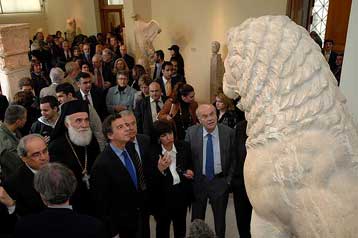 Υπαίθρια έκθεση γλυπτών στο ανακαινισμένο Αρχαιολογικό Μουσείο Πειραιά