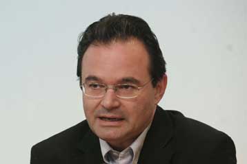 Η κυβέρνηση έπραξε το αυτονόητο, το πρόβλημα παραμένει, λέει το ΠΑΣΟΚ για την ΠΓΔΜ