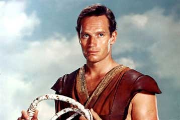 «Έφυγε» ο θρύλος του σινεμά Τσάρλτον Ίστον