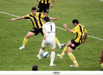 Πάρτι στις εξέδρες του ΟΑΚΑ μέχρι τη λήξη στο… «Καραϊσκάκη»