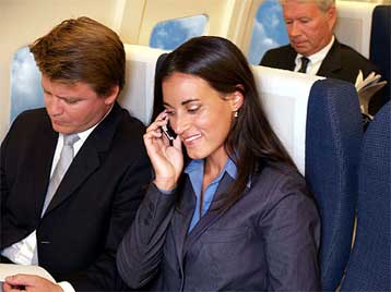 Η ΕΕ ετοιμάζεται για τη χρήση κινητών στα αεροπλάνα