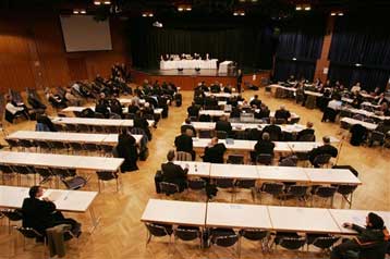 Χιλιάδες μέτοχοι κατά Deutsche Telekom στη μεγαλύτερη οικονομική δίκη στη Γερμανία