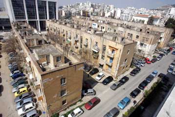 Αναστολή χορήγησης οικοδομικών αδειών στα «Κουντουριώτικα» και στον Υμηττό