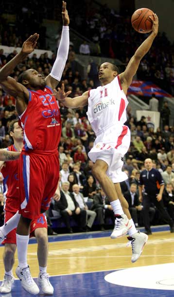 Με στόχο να «αλώσει» για δεύτερη φορά την έδρα της ΤΣΣΚΑ ο Ολυμπιακός στο Μόσχα