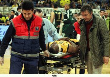 Ευχάριστα τα νέα για Εϊβερι, ελπίδες να αγωνισθεί κόντρα στο Μαρούσι