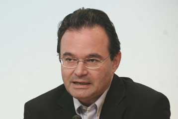 Εντοπίσαμε λάθη και προωθούμε νέες θέσεις απαντά η Χ.Τρικούπη στον Σημίτη