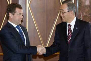 Το Κόσοβο βάζει στην πρώτη γραμμή η Ρωσία υποδεχόμενη τον ΓΓ του ΟΗΕ