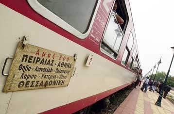 «Στον αέρα» η ηλεκτροκίνηση της σιδηροδρομικής γραμμής Αθήνας-Θεσσαλονίκης