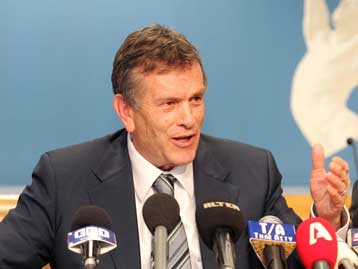 «Αδειάζει» Ιακώβου η Ομοσπονδία στο υπόμνημα προς Ιωαννίδη