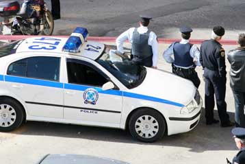 Ληστεία τράπεζας στα Χανιά με πυροβολισμούς και έναν τραυματία