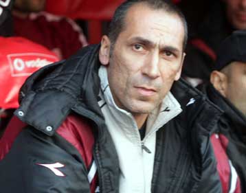 Αλλο ενδιαφέρον και άλλο επίσημη πρόταση, η απάντηση Δώνη για ΑΕΚ