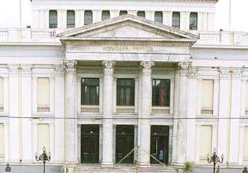 Προς ένταξη του Πειραιά στο Ελληνικό Φεστιβάλ κινείται το υπουργείο Πολιτισμού