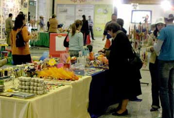 Πασχαλινό παζάρι στο Σύνταγμα διοργανώνει το «Χαμόγελο του Παιδιού»